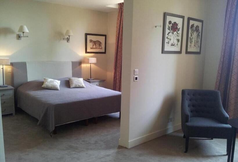 סוויטת ג'וניור, Château De Perreux, The Originals Collection