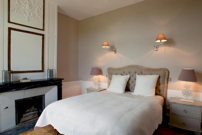 סוויטת ג'וניור, Château De Perreux, The Originals Collection