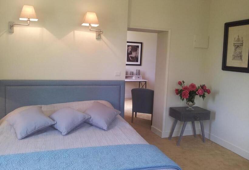 סוויטת ג'וניור, Château De Perreux, The Originals Collection