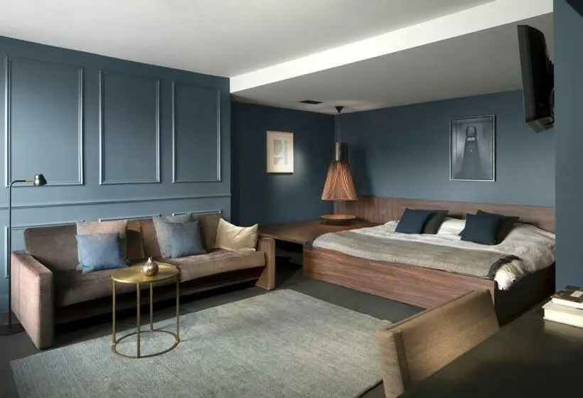 ジュニアスイート, Commune Suites