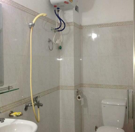 اتاق لوکس با بالکن, Hai Trang