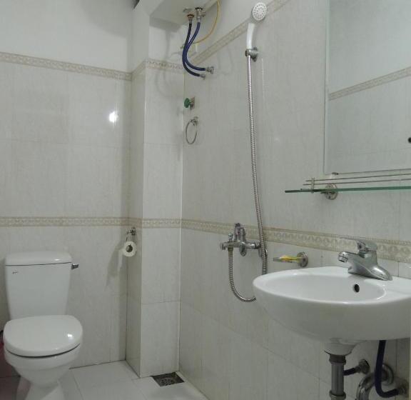 اتاق لوکس با بالکن, Hai Trang