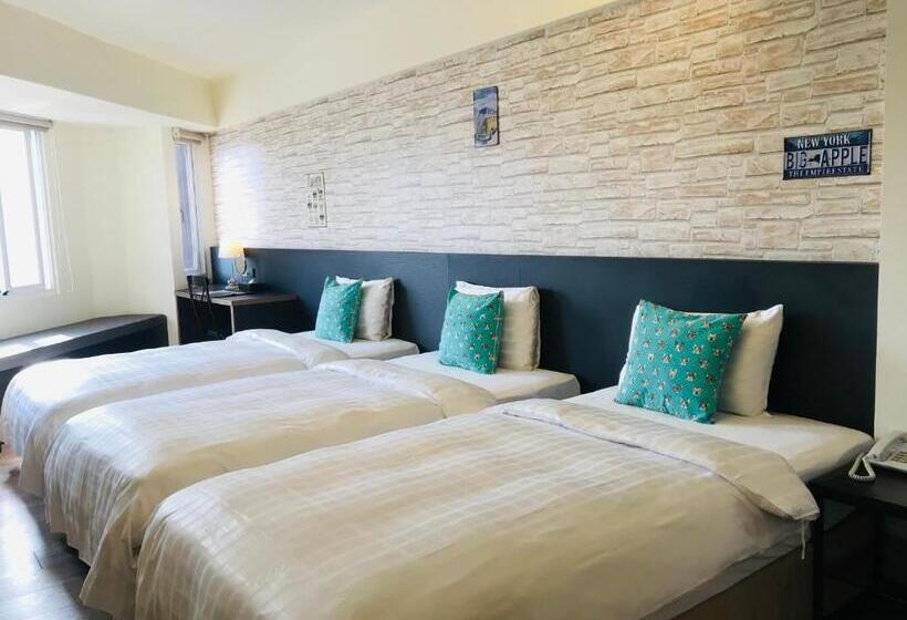 اتاق استاندارد سه نفره, Home Rest