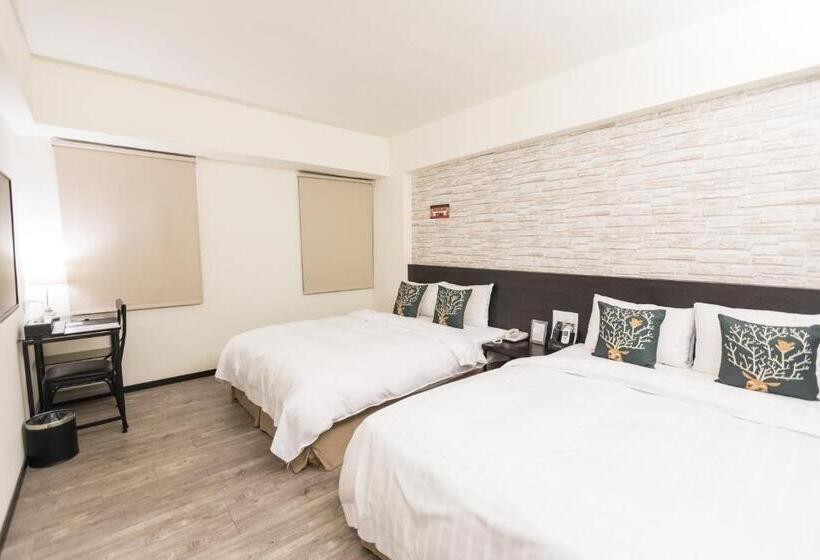 اتاق خانوادگی, Home Rest