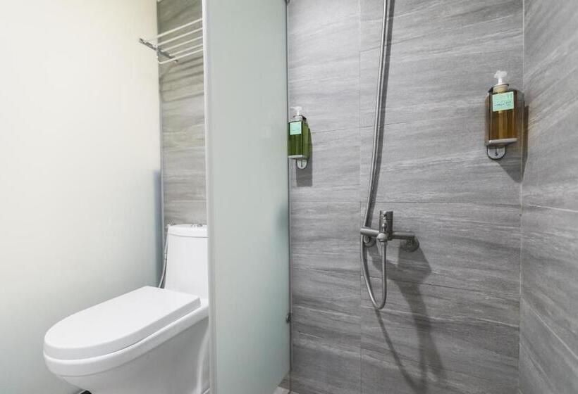 اتاق خانوادگی, Home Rest