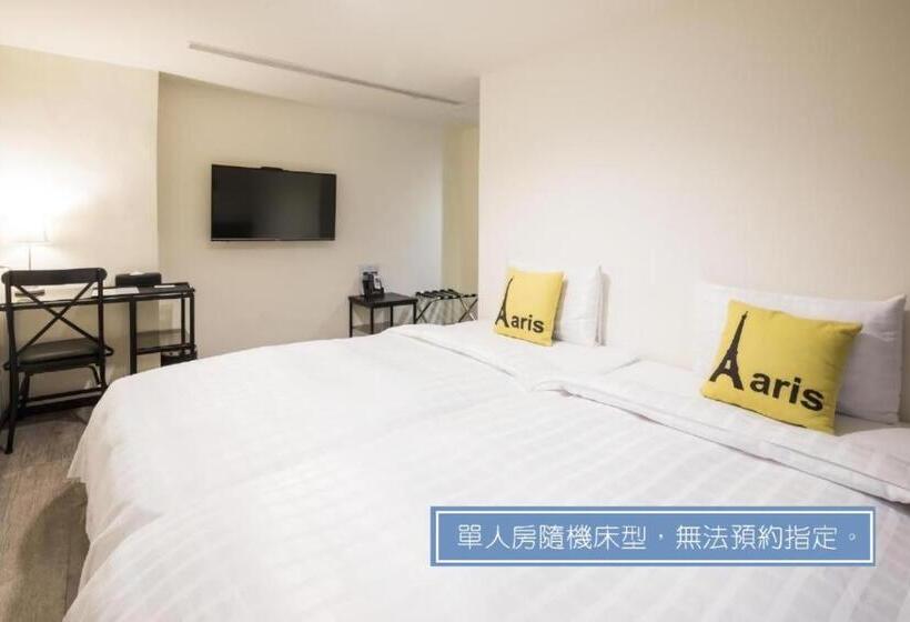 اتاق استاندارد یک نفره, Home Rest