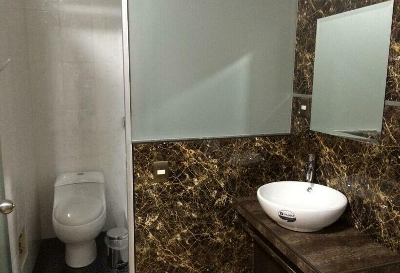 اتاق استاندارد سه نفره, Hostal Gold Star