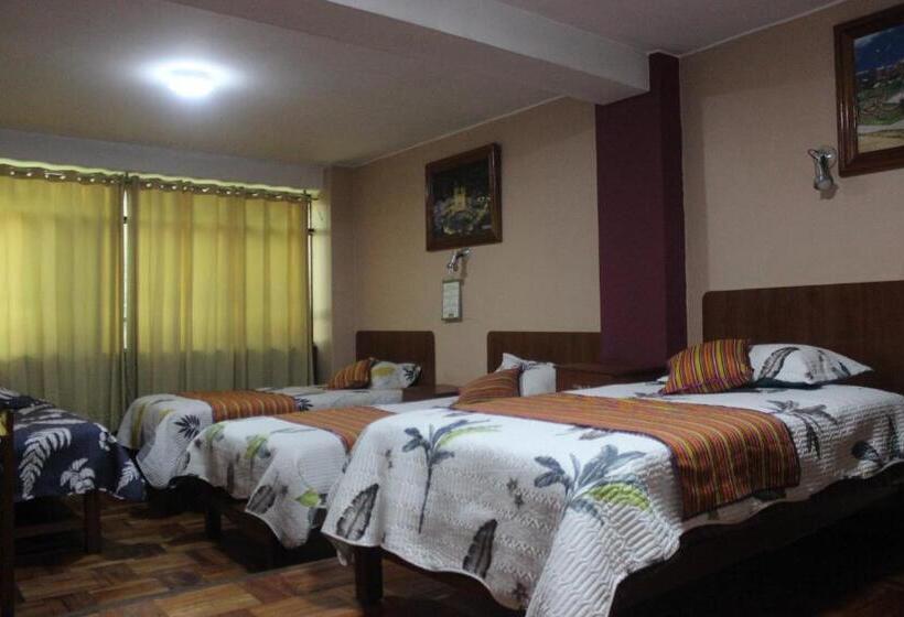 اتاق استاندارد چهار تخته, Las Lomas