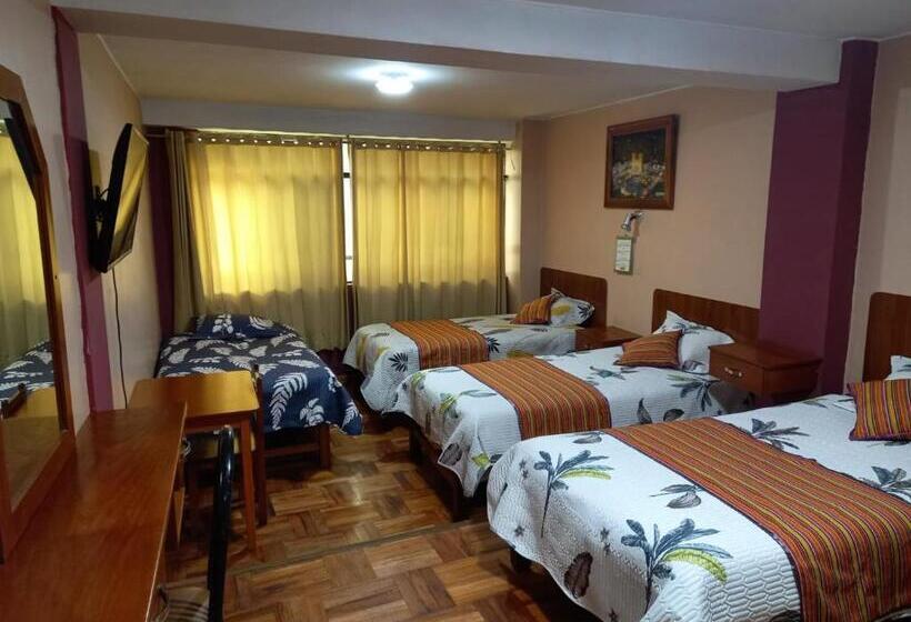 اتاق استاندارد چهار تخته, Las Lomas