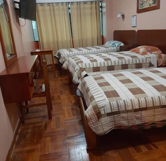 اتاق استاندارد سه نفره, Las Lomas