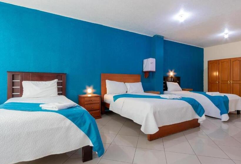 اتاق ساده سه نفره, Miraflores