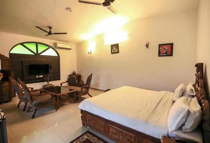 バルコニー付スイート, Swiss Cottage And Spa By Salvus