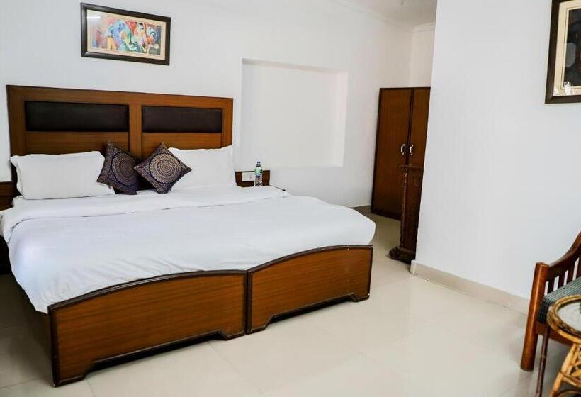 バルコニー付プレミアムルーム, Swiss Cottage And Spa By Salvus