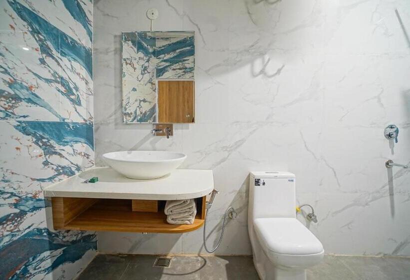 スイート, Swiss Cottage And Spa By Salvus