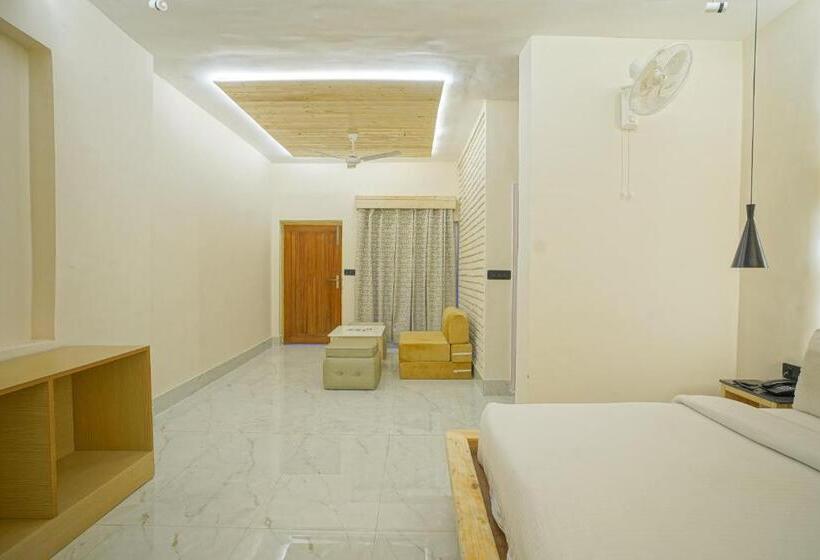 スイート, Swiss Cottage And Spa By Salvus