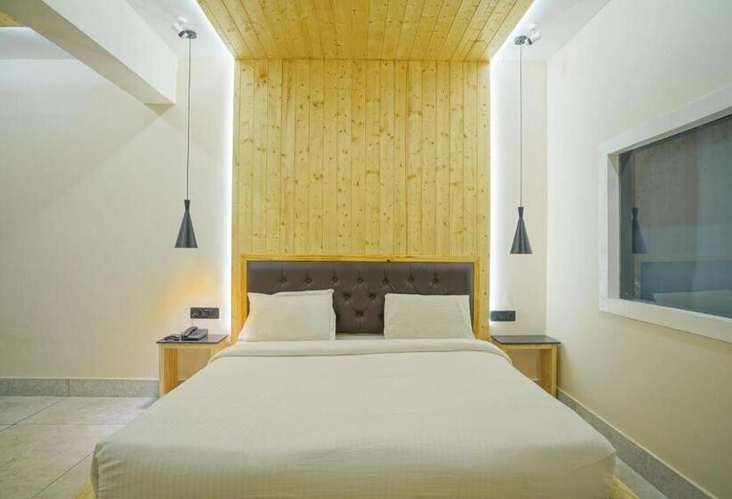 スイート, Swiss Cottage And Spa By Salvus