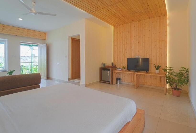 バルコニー付きジュニアスイート, Swiss Cottage And Spa By Salvus