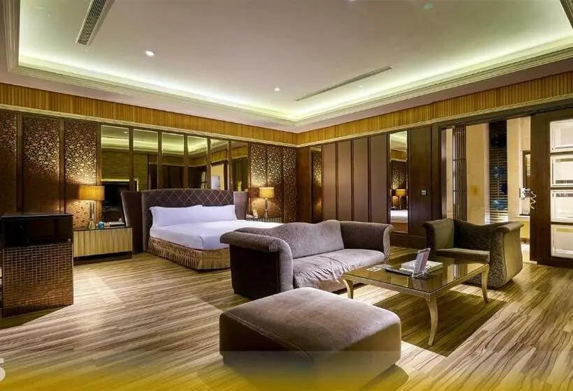 سوییت سوپریور, Wehome Motel