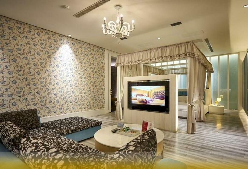 سوییت سوپریور, Wehome Motel