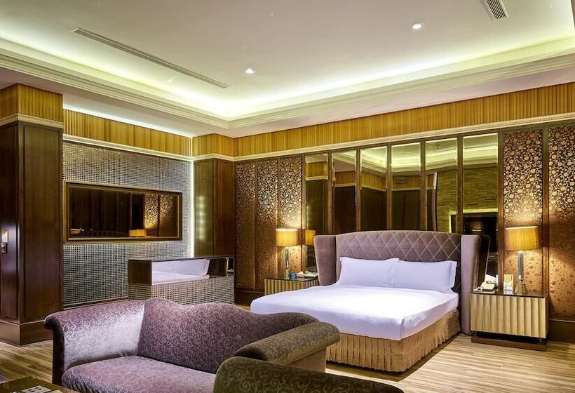 سوییت سوپریور, Wehome Motel