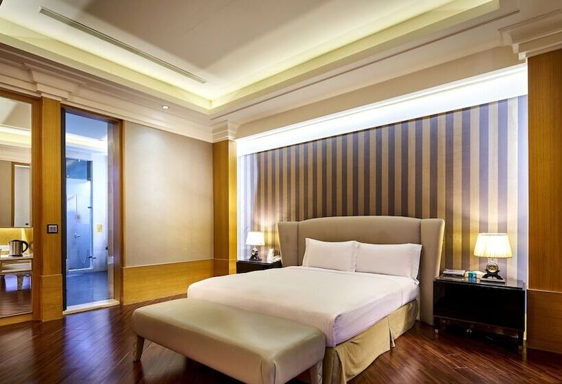 سوییت سوپریور, Wehome Motel