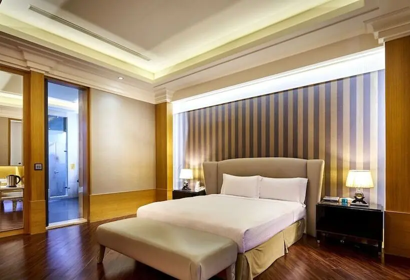 سوییت سوپریور, Wehome Motel