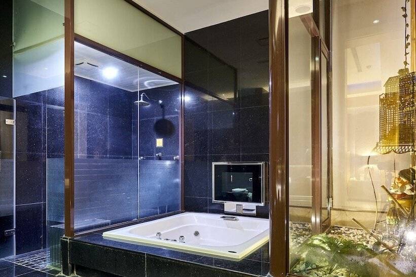 سوییت, Wehome Motel