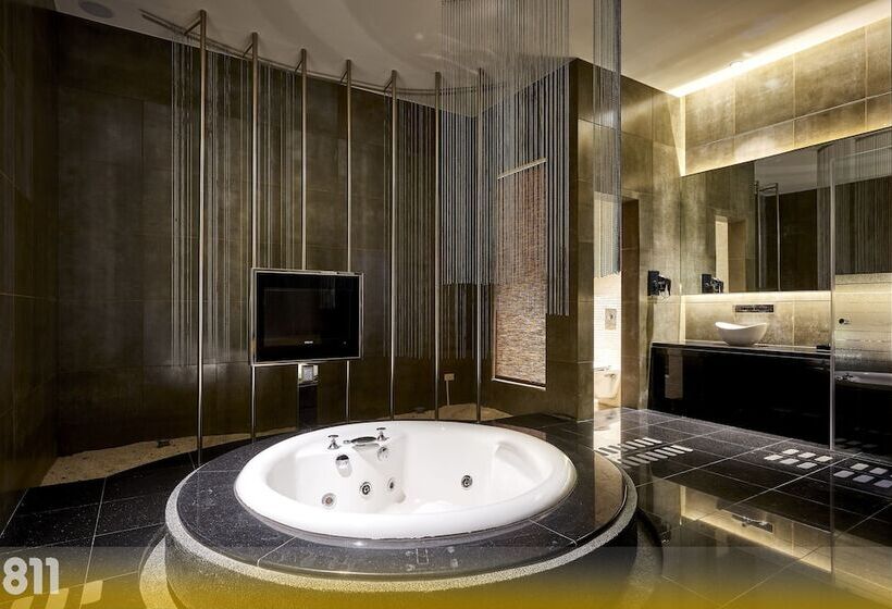 سوییت سوپریور, Wehome Motel