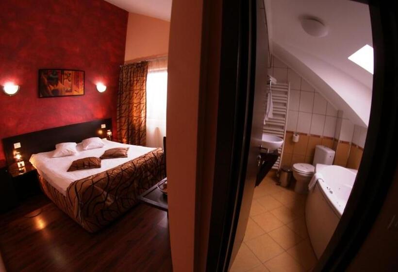 디럭스 룸, Pension Montien Events & Society Resort