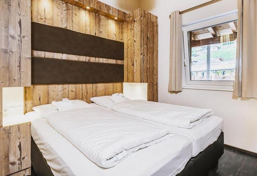 1 Bedroom Penthouse Apartment, Avenida Mountain Lodges Kaprun