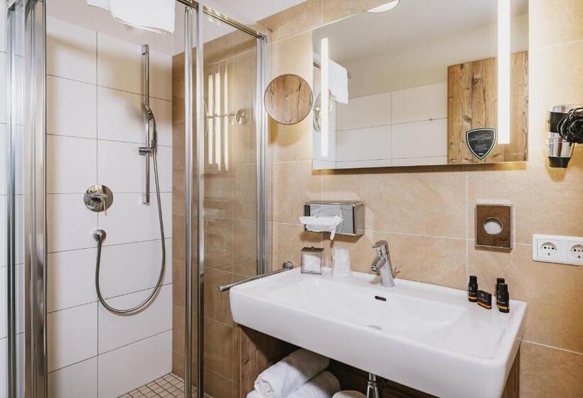 اتاق استاندارد, Avenida Mountain Lodges Kaprun