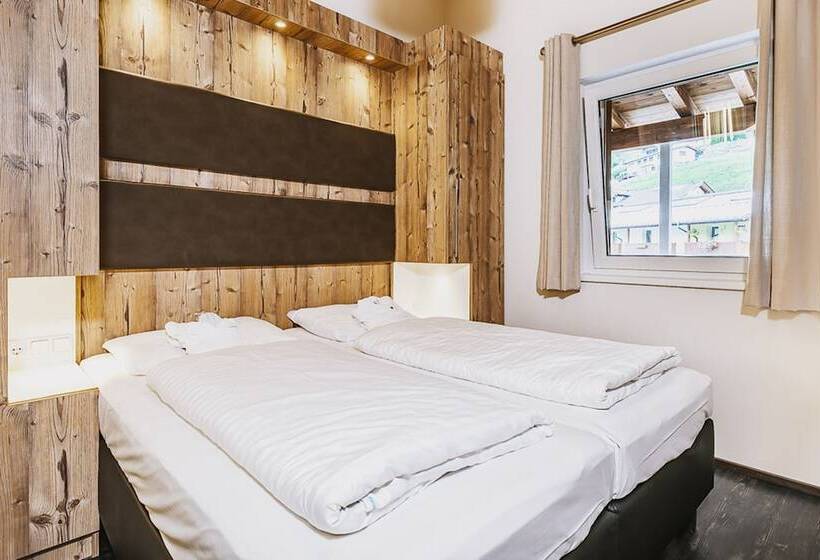 1 Bedroom Penthouse Apartment, Avenida Mountain Lodges Kaprun