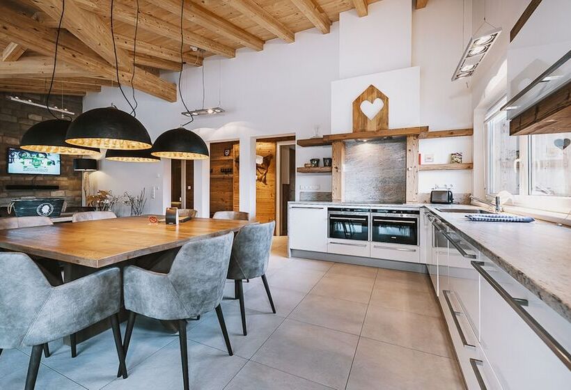 1 Bedroom Penthouse Apartment, Avenida Mountain Lodges Kaprun