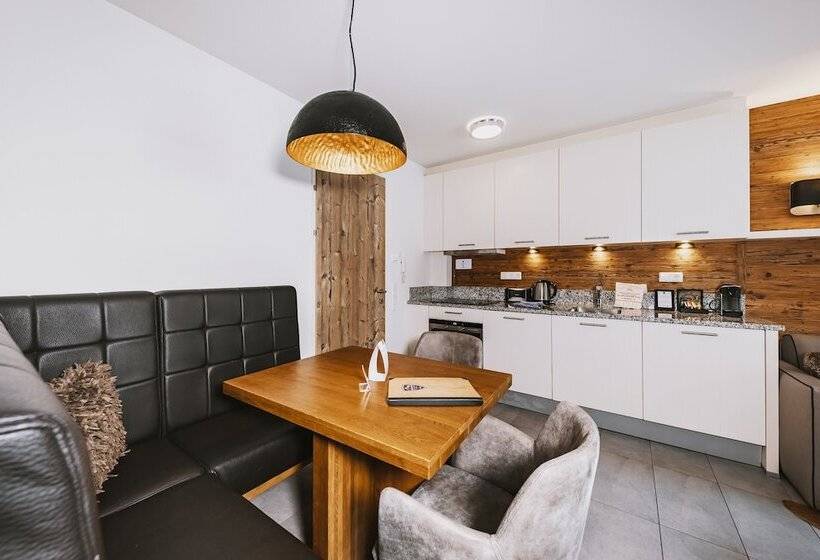 سوییت, Avenida Mountain Lodges Kaprun