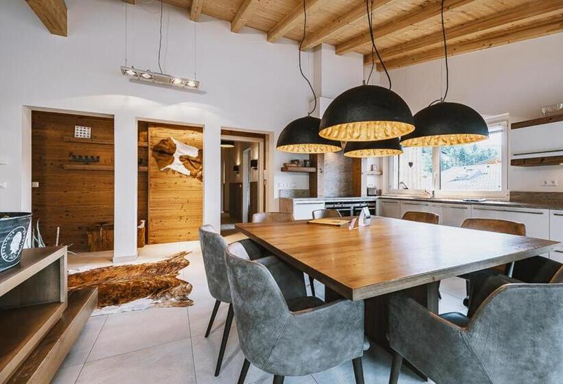 1 Bedroom Penthouse Apartment, Avenida Mountain Lodges Kaprun