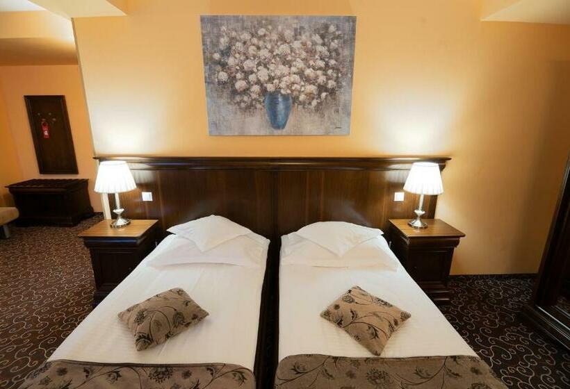 수피리어 룸, Dorna