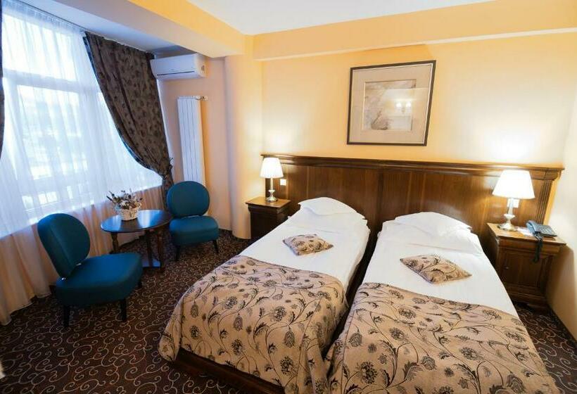 수피리어 룸, Dorna