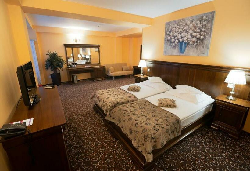 غرفة سوبيريور, Dorna