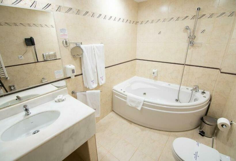 غرفة سوبيريور, Dorna