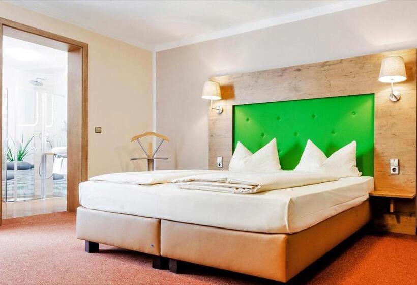 غرفة عائلية, Gunzburg City