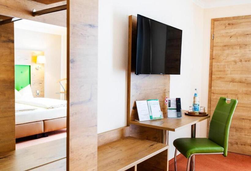 غرفة عائلية, Gunzburg City