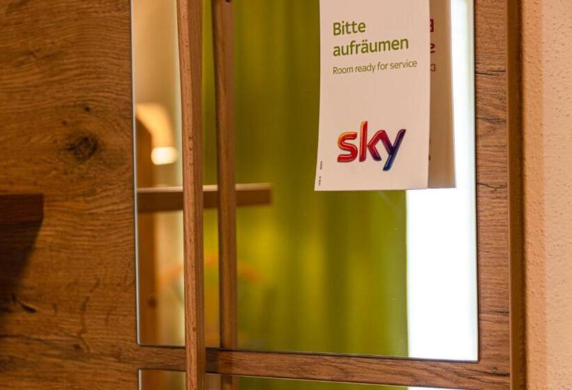 غرفة عائلية, Gunzburg City