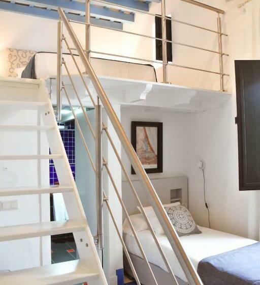 Номер Стандарт Трехместный, Hostal Casa Alborada
