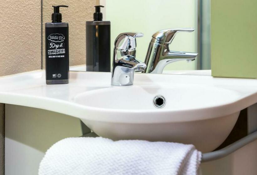 Номер Стандарт с Койками, Ibis Budget Perpignan Nord Rivesaltes