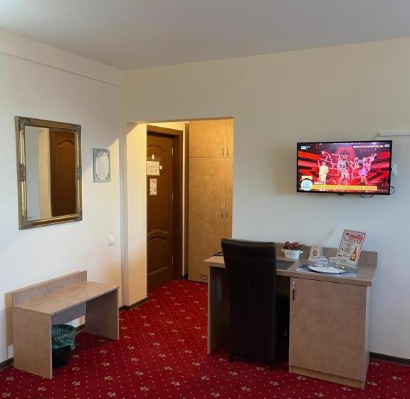 اتاق استاندارد, Restaurant Oscar