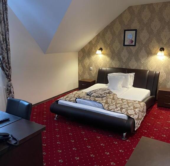 اتاق استاندارد, Restaurant Oscar