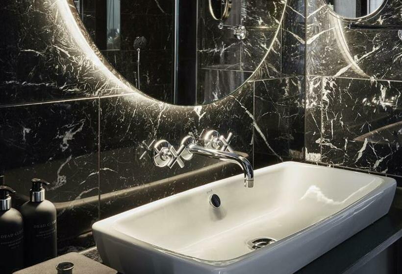 Номер Deluxe Кровать Кинг, Roomers Munich, Autograph Collection