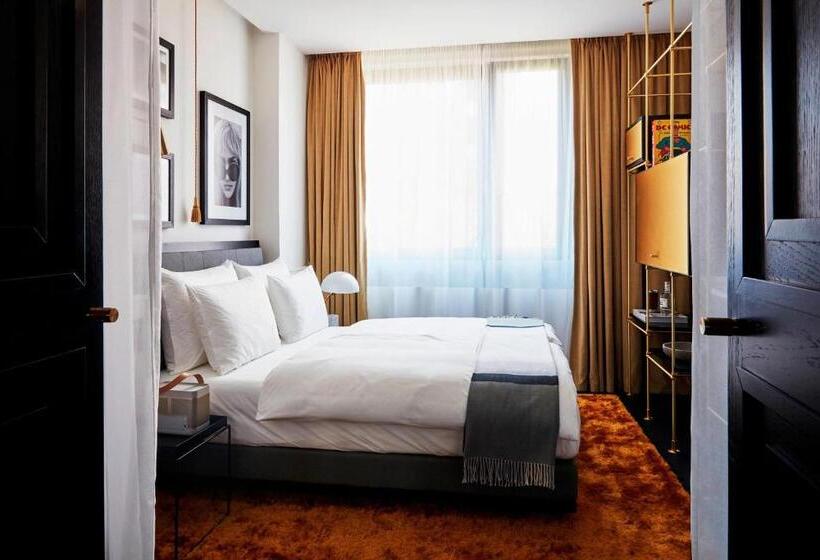 اتاق سوپریور, Roomers Munich, Autograph Collection