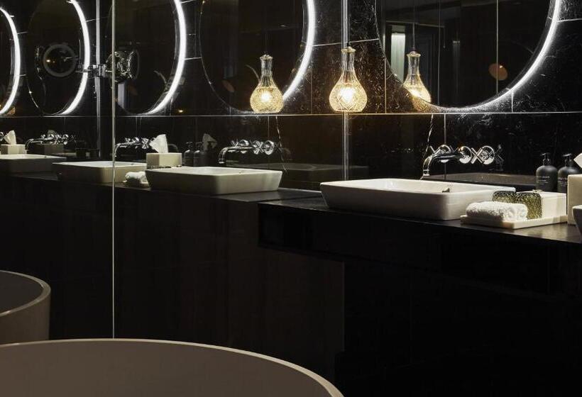 سوئیت اجرایی با تخت کینگ, Roomers Munich, Autograph Collection