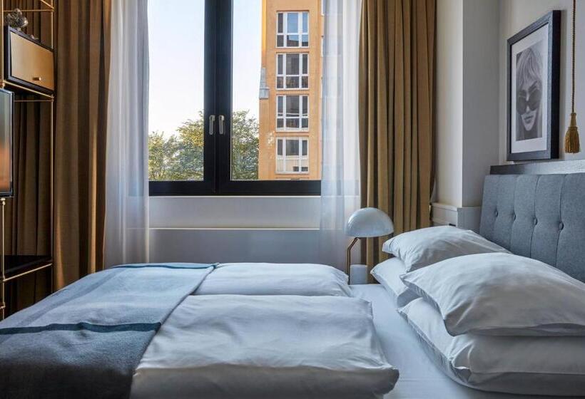 سوییت پرستیژ, Roomers Munich, Autograph Collection